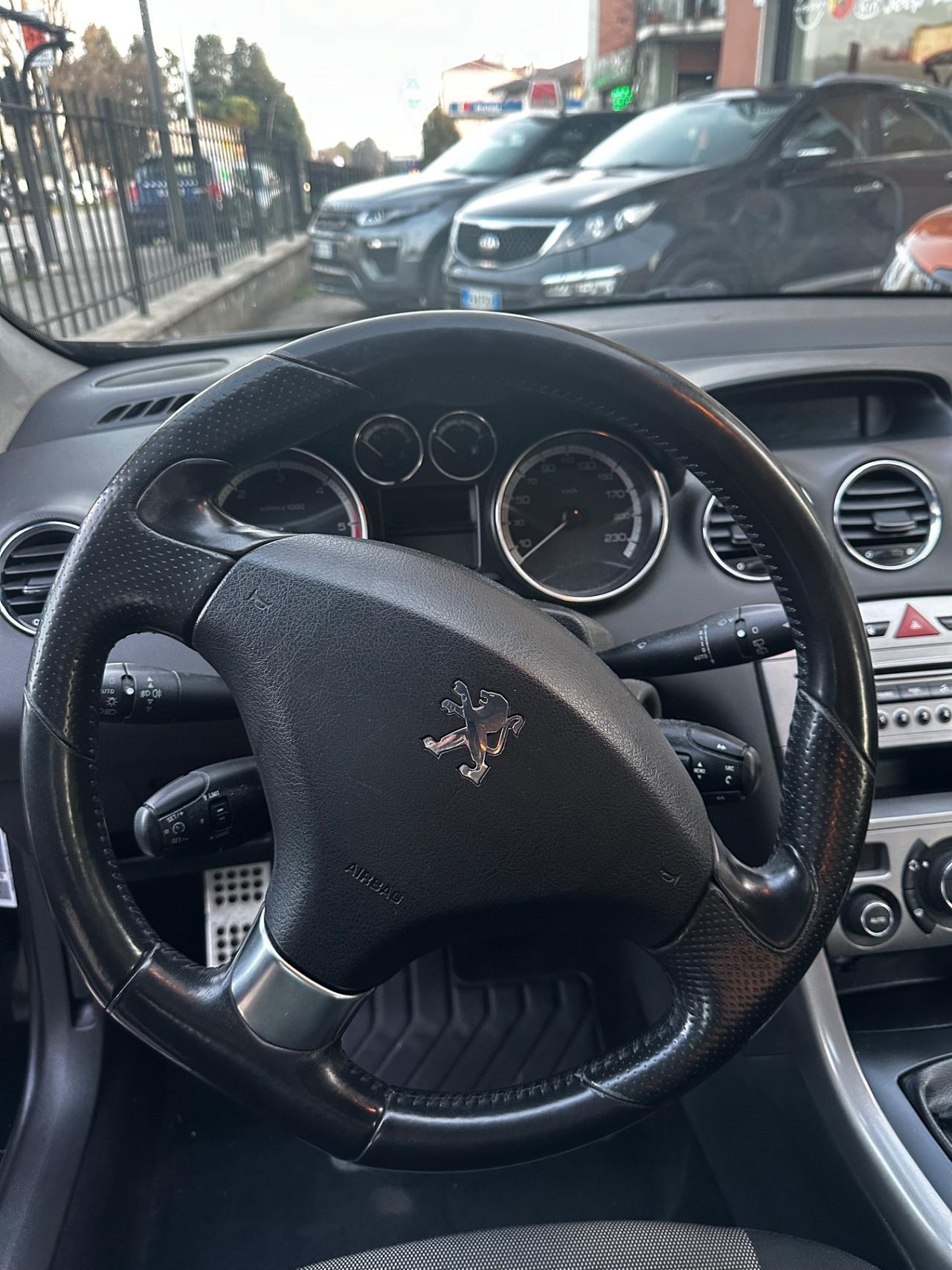 Peugeot 308 1.6 8V HDi 112CV 5p. Premium