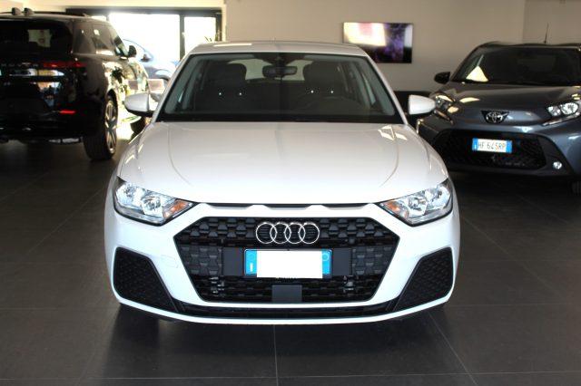 AUDI A1 SPB 1.0 TFSI 95 CV Identity Black