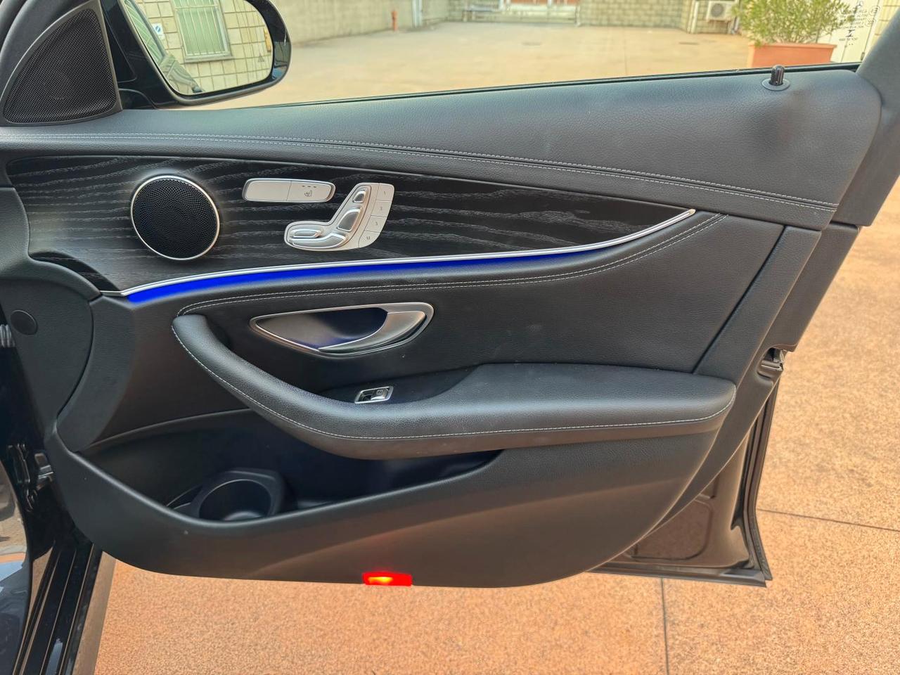 Mercedes-benz Classe E Station Wagon E SW 220 d mhev Premium AMG Line Night Edition 4matic auto