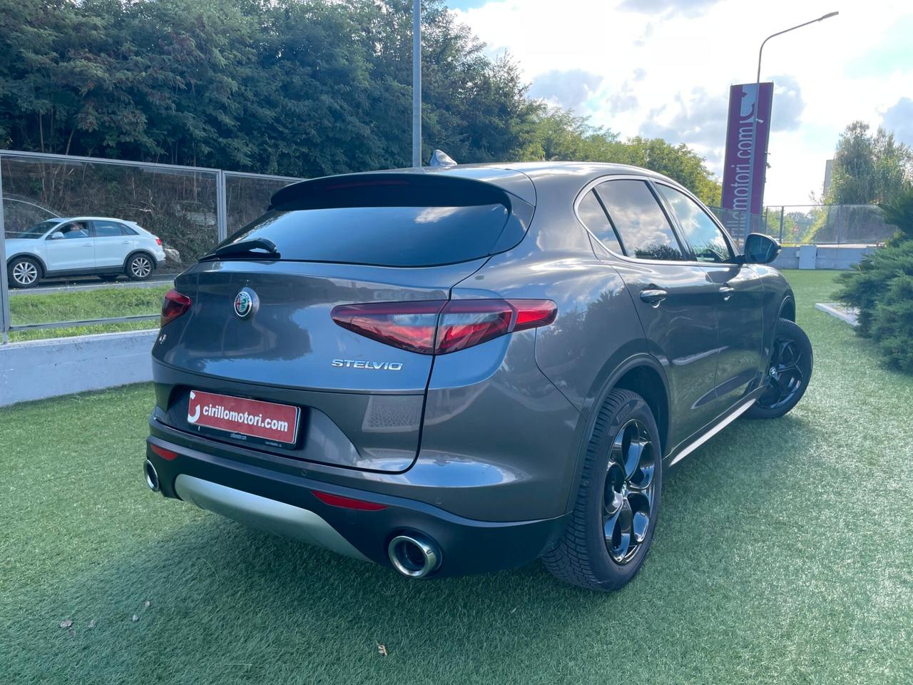 Alfa Romeo Stelvio 2.2 Turbodiesel 210 CV AT8 Q4 Super