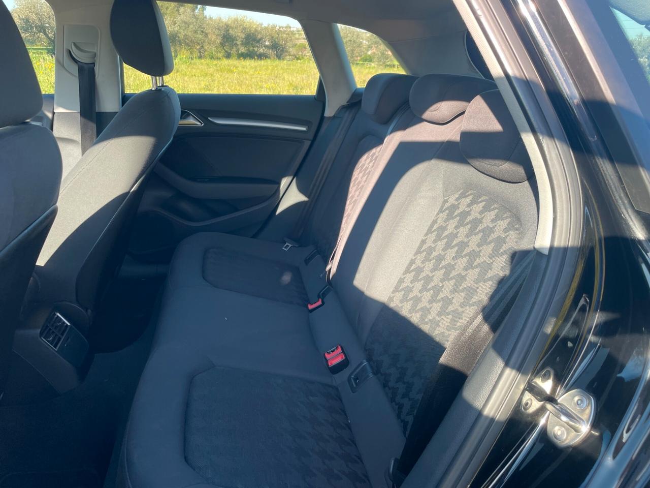 Audi A3 1.6 TDI clean diesel Business finanziabile