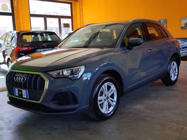 AUDI Q3 35 TDI quattro S tronic Business Advanced