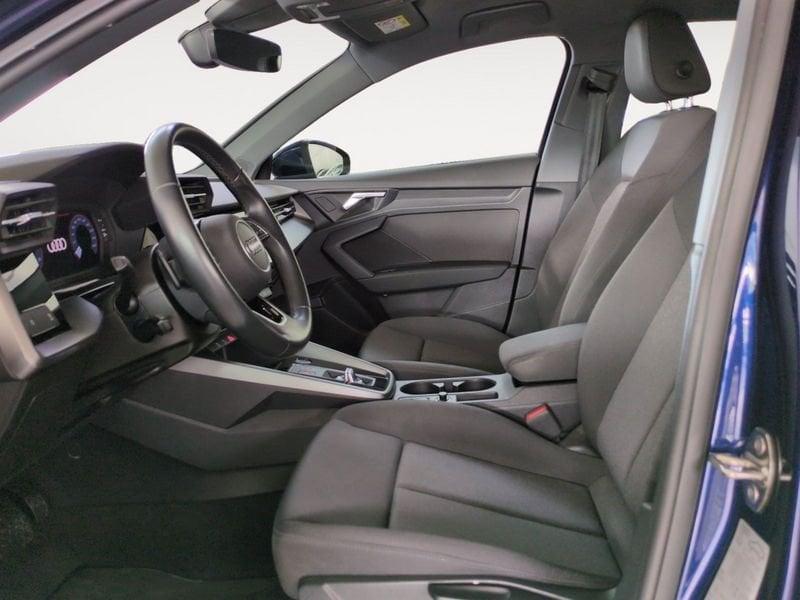 Audi A3 30 TDI S tronic Business