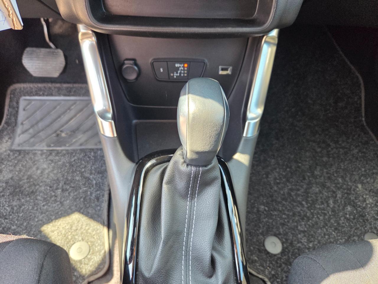 C3 AIRCROSS 1.5 HDI 120 CV EAT6 - 2023 DA VETRINA