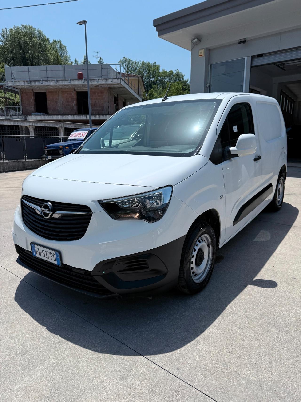 Opel Combo Cargo 1.6 Diesel PC 650kg