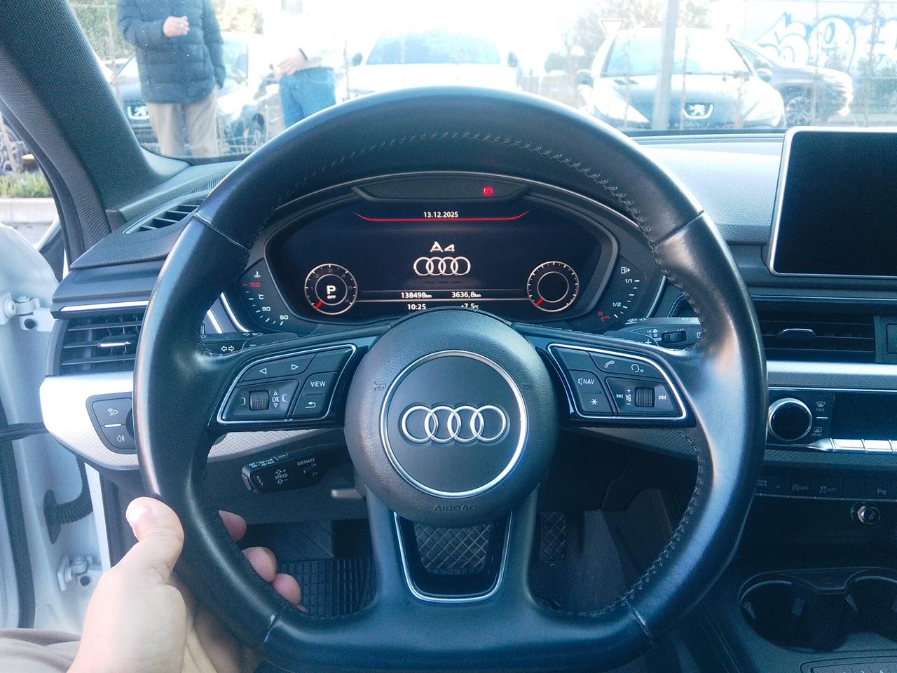 Audi A4 Avant 30 TDI S tronic line edition