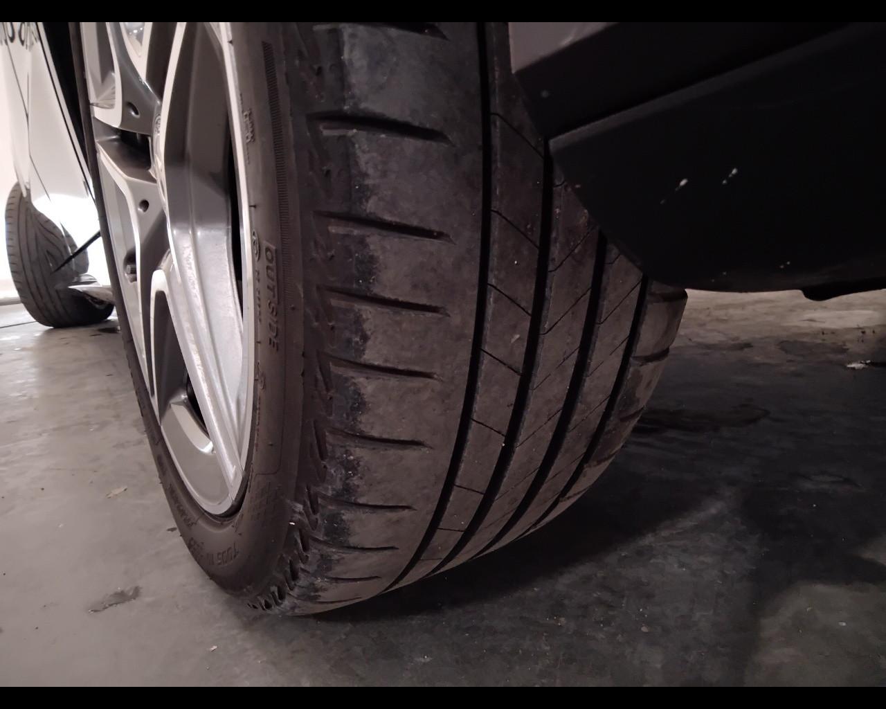 Mercedes-Benz Classe B - W247 2023 - B 250 e phev AMG Line Premium auto