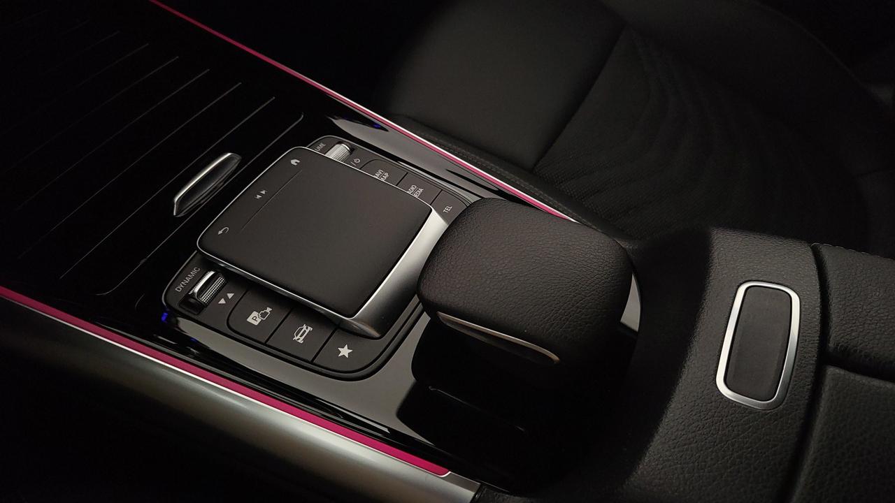 Mercedes-Benz GLA 250 e phev (eq-power) Sport Plus auto