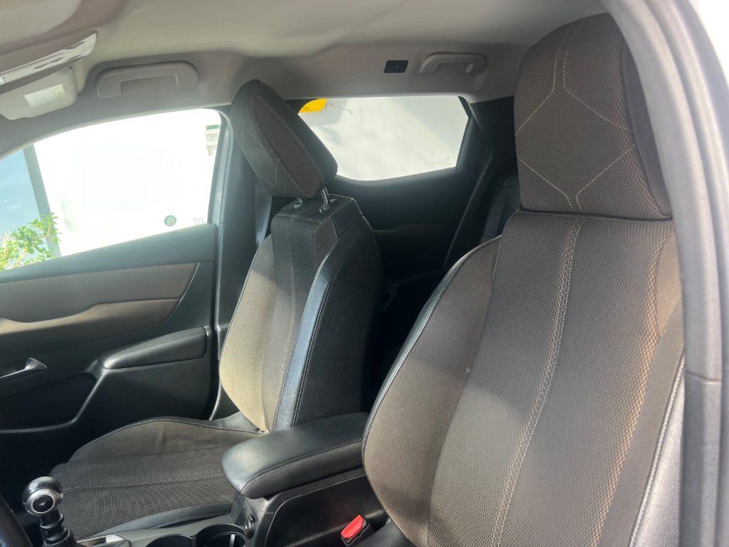 DS Automobiles DS 3 BlueHDi 100 So ChicDA €149,00