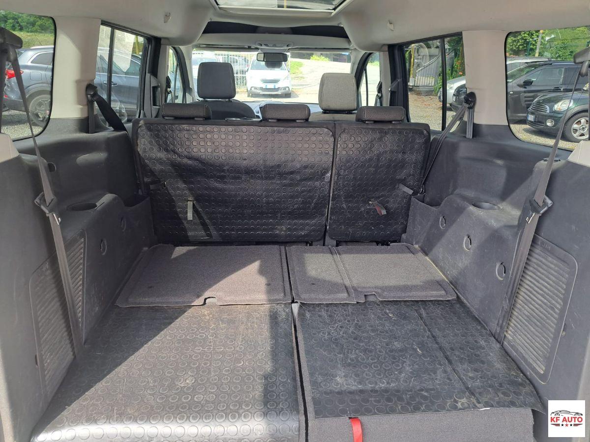 FORD - Tourneo Connect - Connect 7 1.6 TDCi 115 CV Titanium¨gancio traino