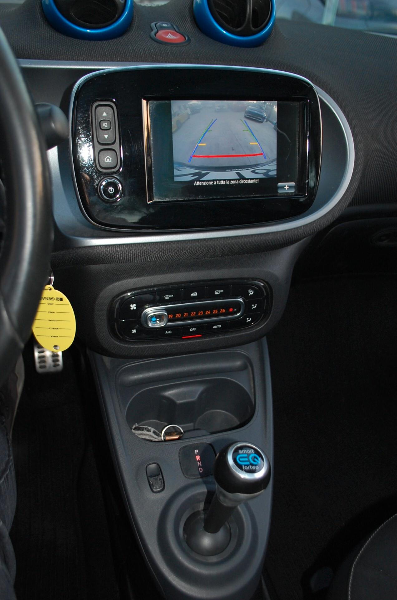 smart forTwo EQ Brabus Style my19 Uff Italy Lega Tetto Led