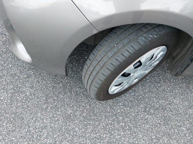 TOYOTA Yaris 1.0 5 porte Active EURO 6 Neopatentati