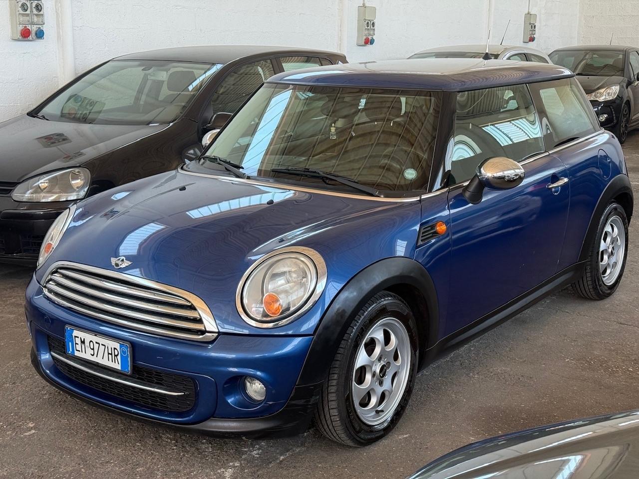 Mini Cooper D 2.0 110cv Automatica