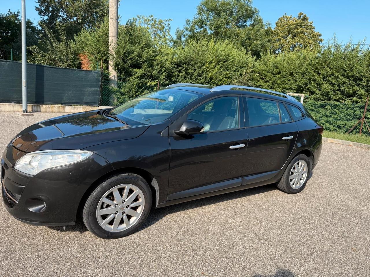 Renault Megane SporTour 1.5 dci - NAV. - 12 MESI DI GARANZIA -