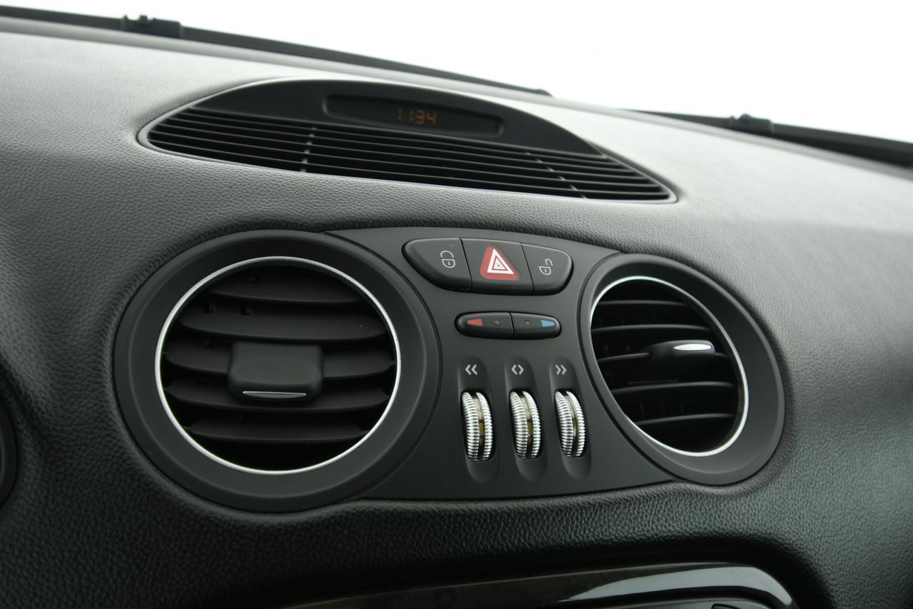 Mercedes-Benz SL 500 V8 ORIGINAL PACK AMG