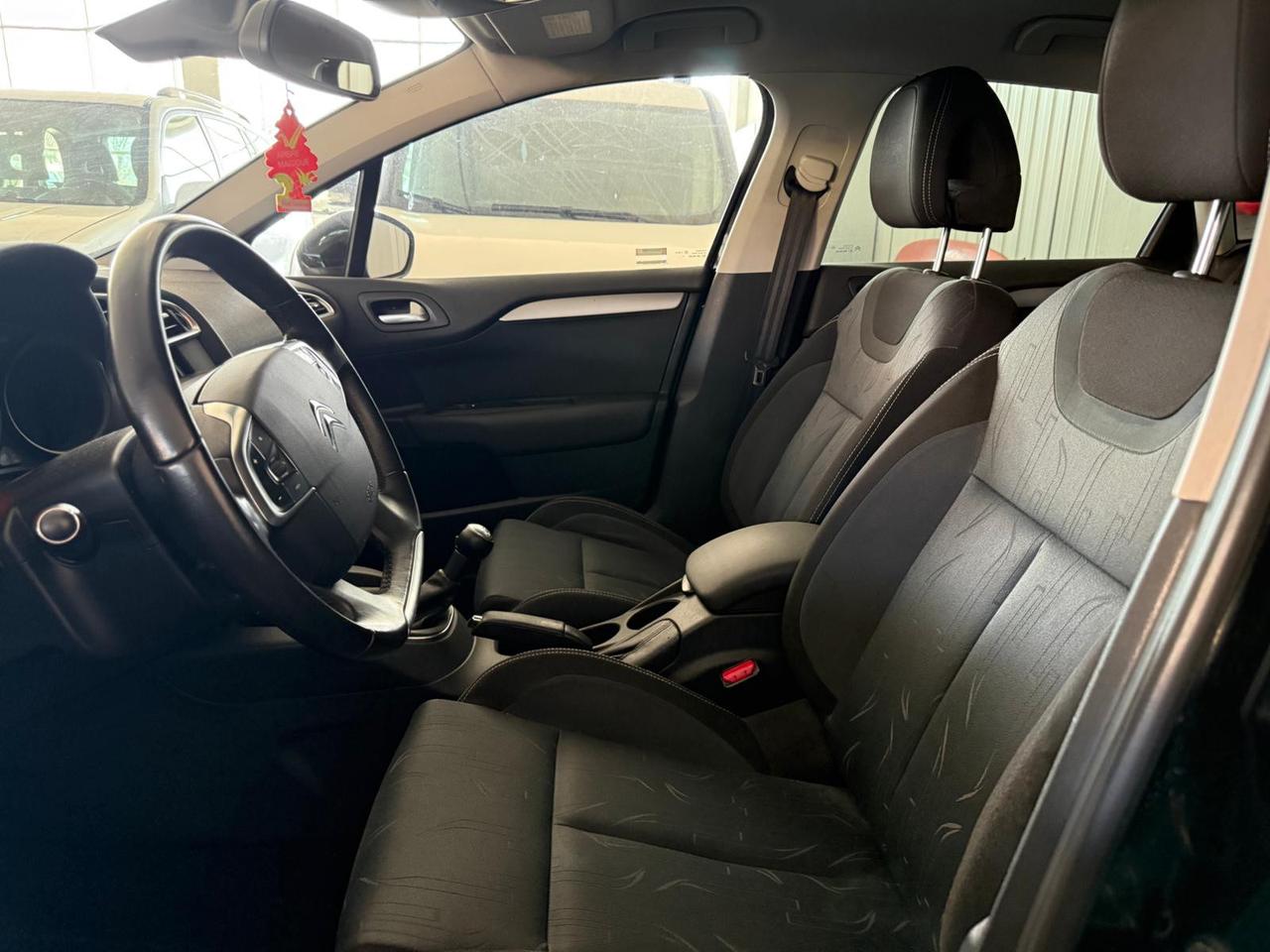 Citroen C4 1.6 vti exclusive