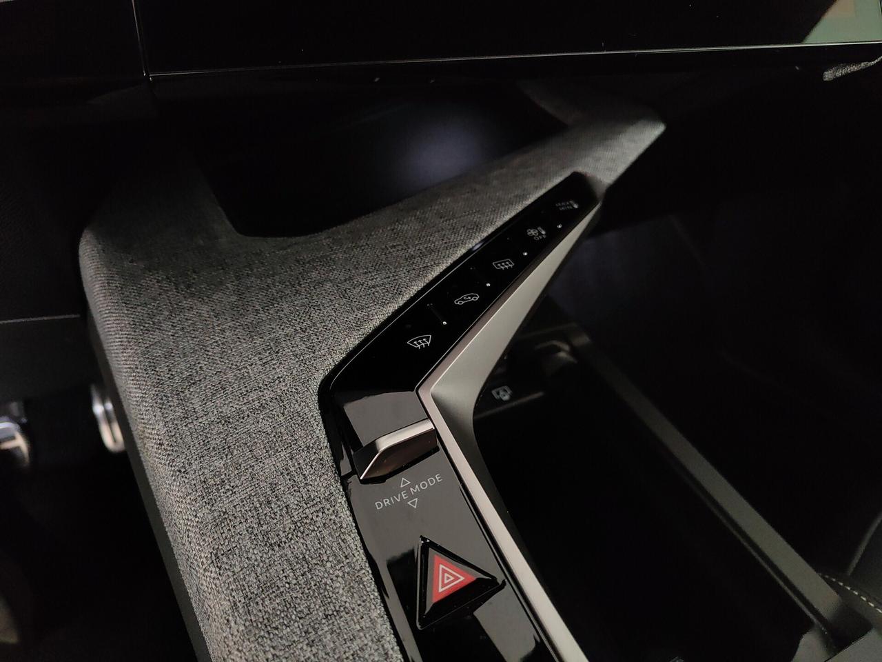 Peugeot 3008 Hybrid 136 e-DCS6 GT