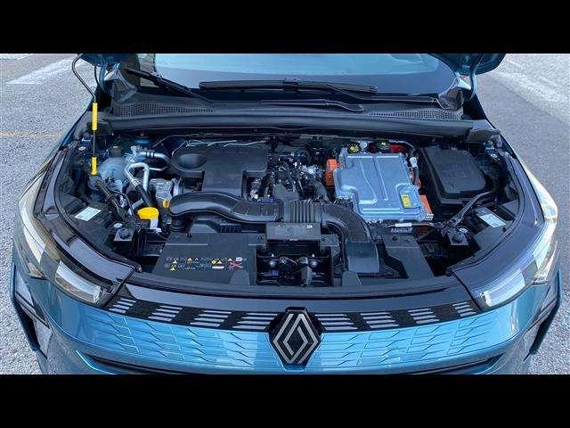 Renault Symbioz 1.6 E-Tech full hybrid Iconic Auto 145cv