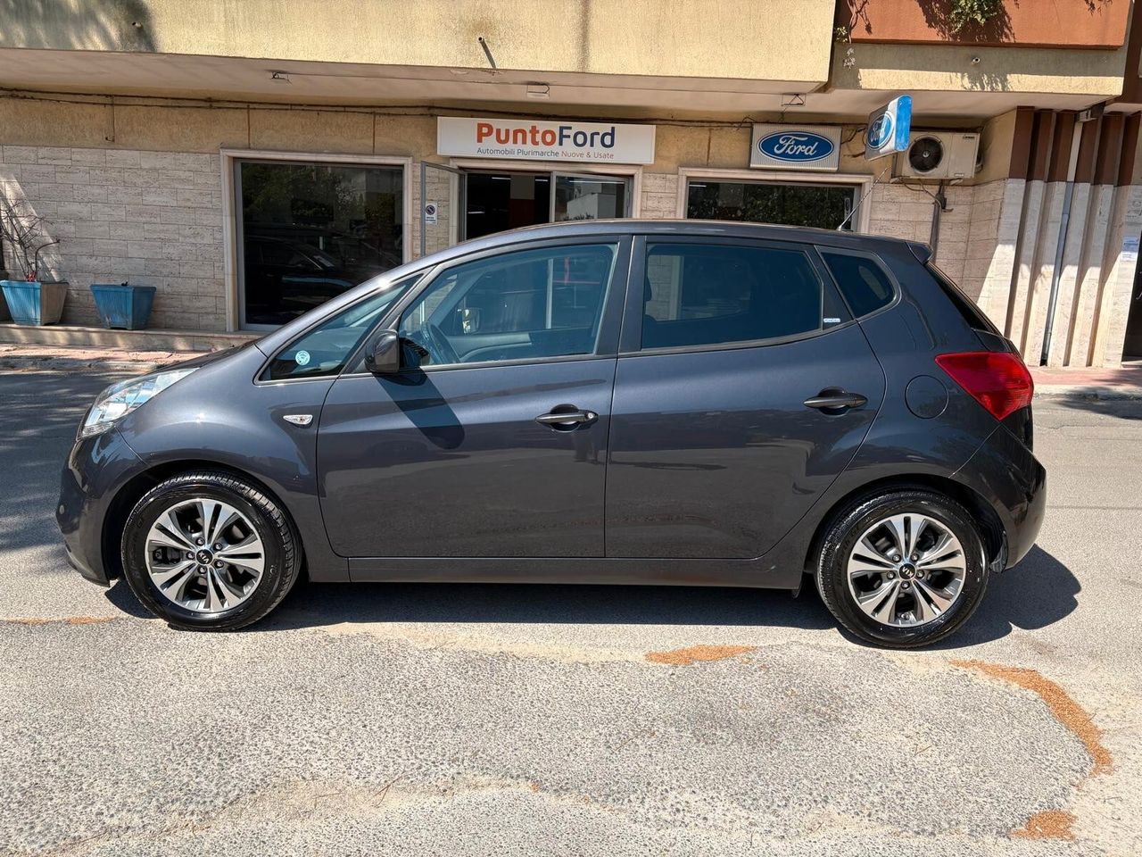 Kia Venga 2017 photo 3