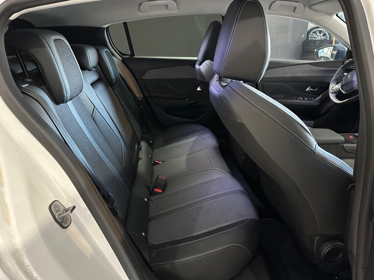 Peugeot 308 BlueHDi 130 S&S EAT8 Allure Pack