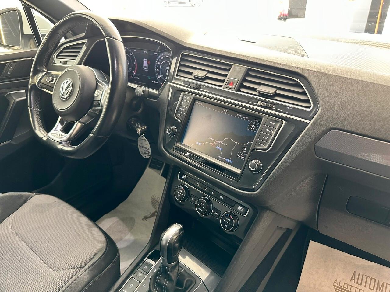 Volkswagen Tiguan 2.0 240CV DSG 4MOTION R-Line 2017