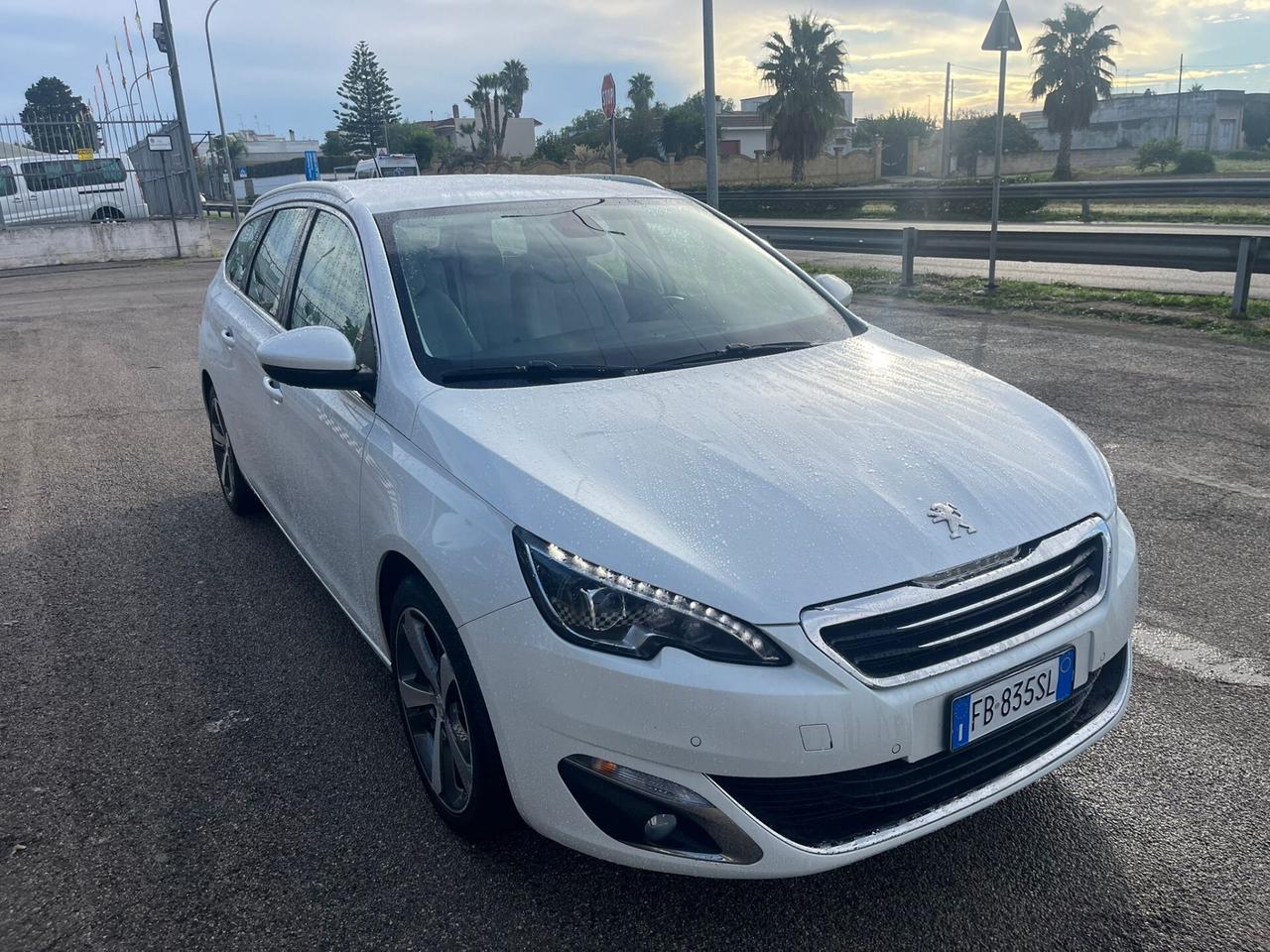 Peugeot 308 BlueHDi 120 SW Allure Unipro 2015