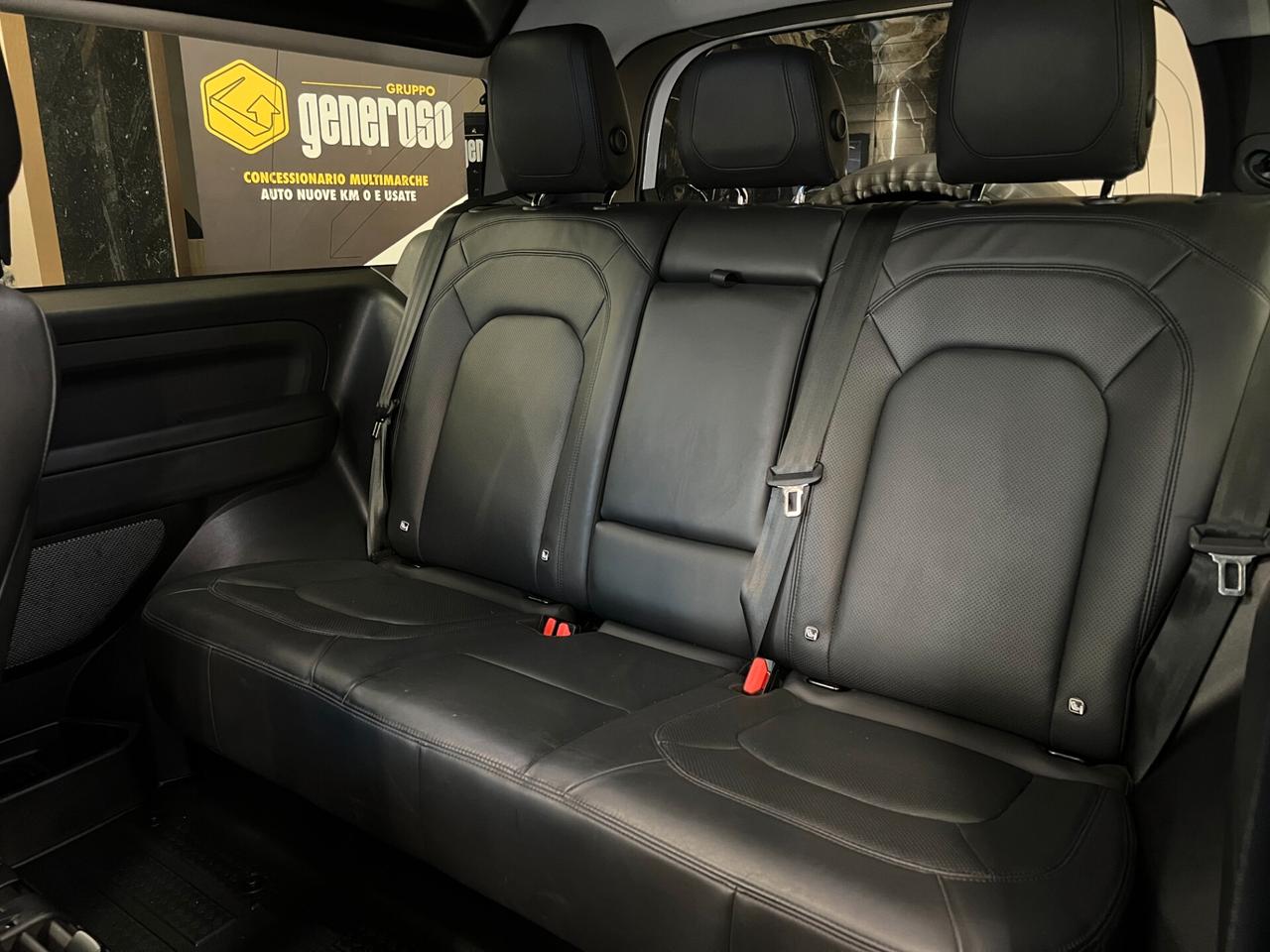 Land Rover Defender 3.0D I6 250 CV AWD Auto X-Dynamic SE