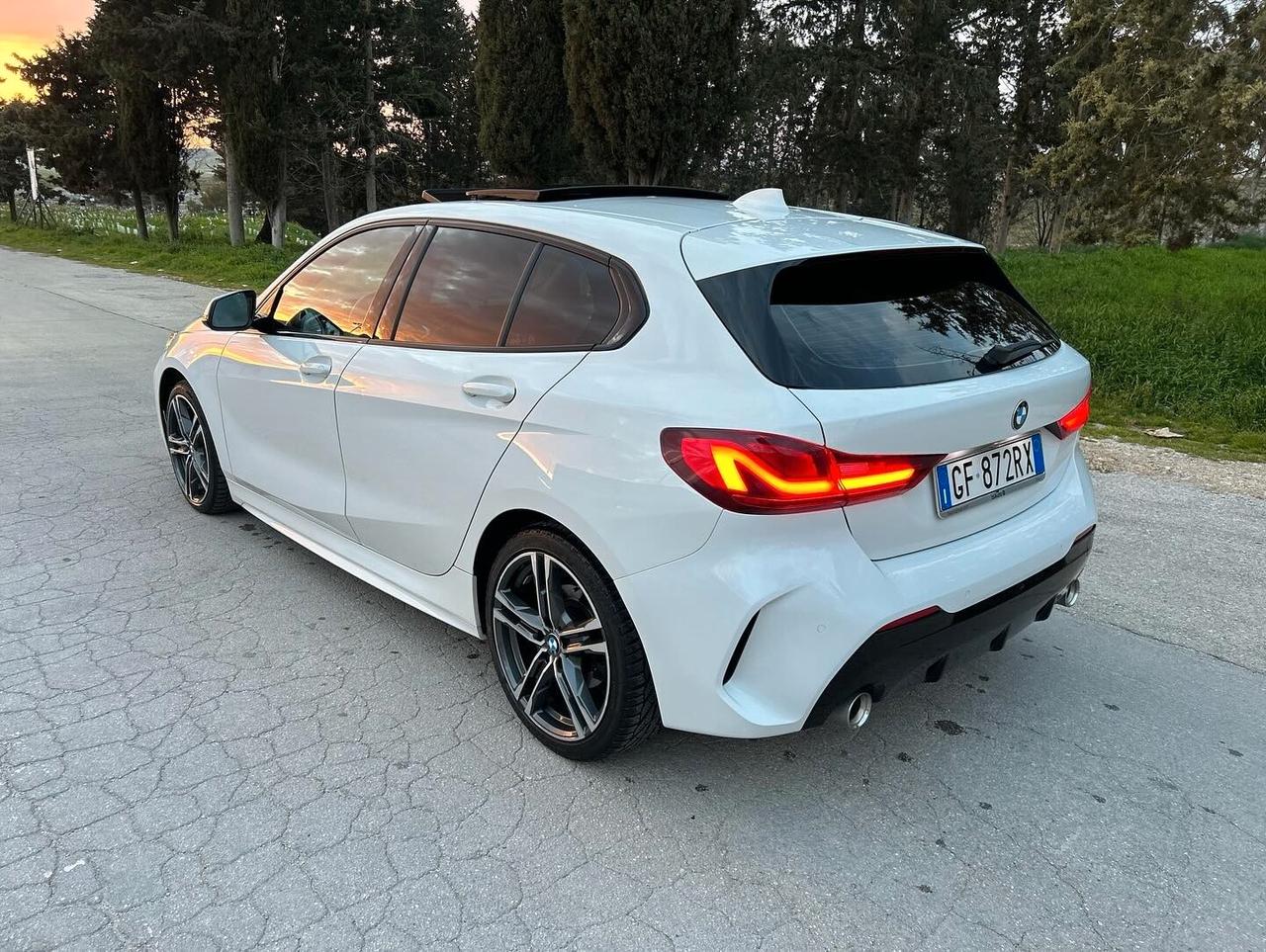 Bmw 118 118d 5p. Msport *TETTO*FULL