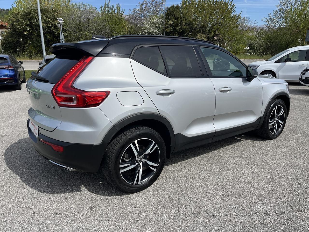VOLVO XC 40 D4 AWD 2000 D 190CV R.LINE