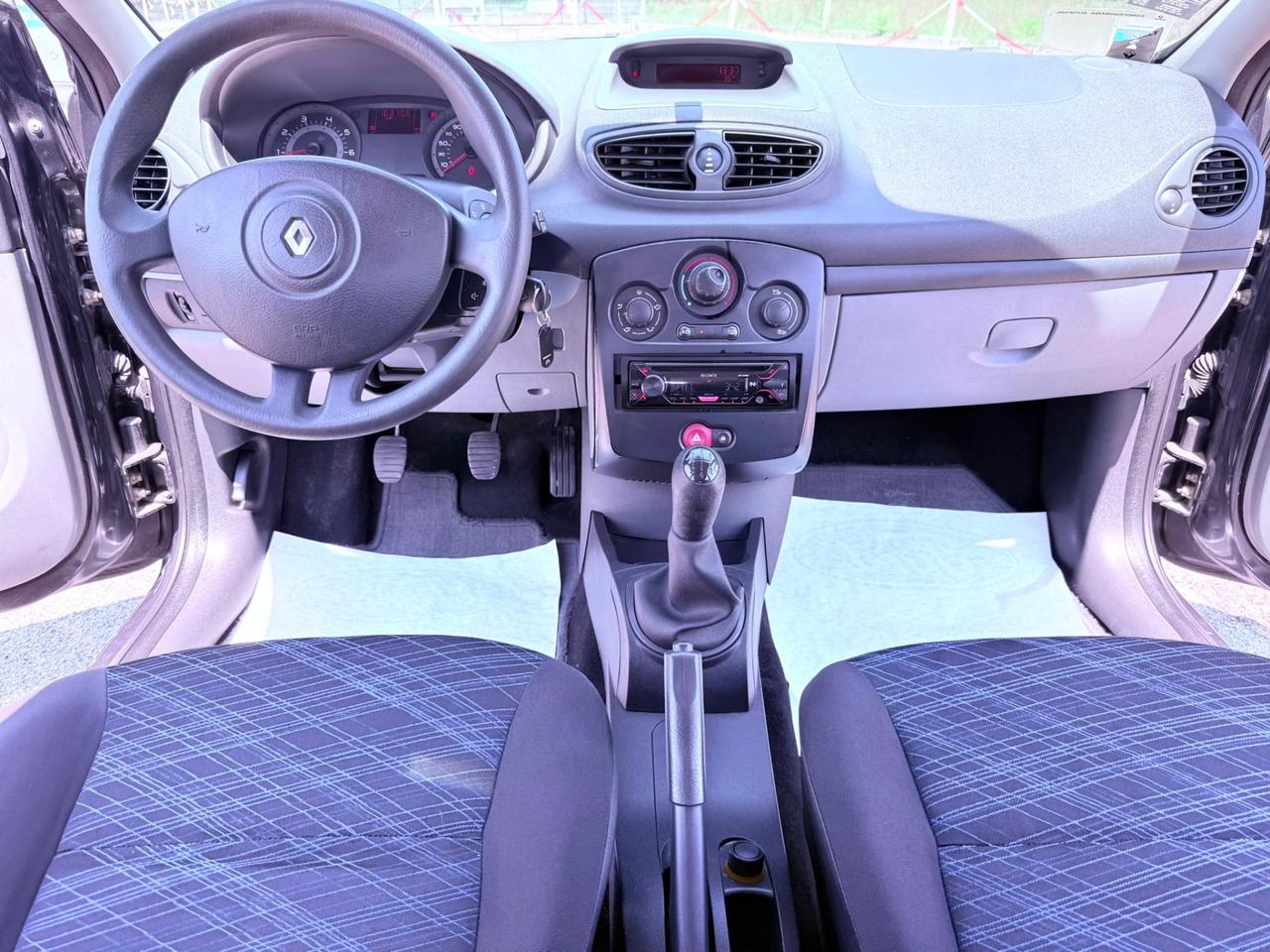 Renault Clio 1.2 benzina 5 porte Ok neopatentati