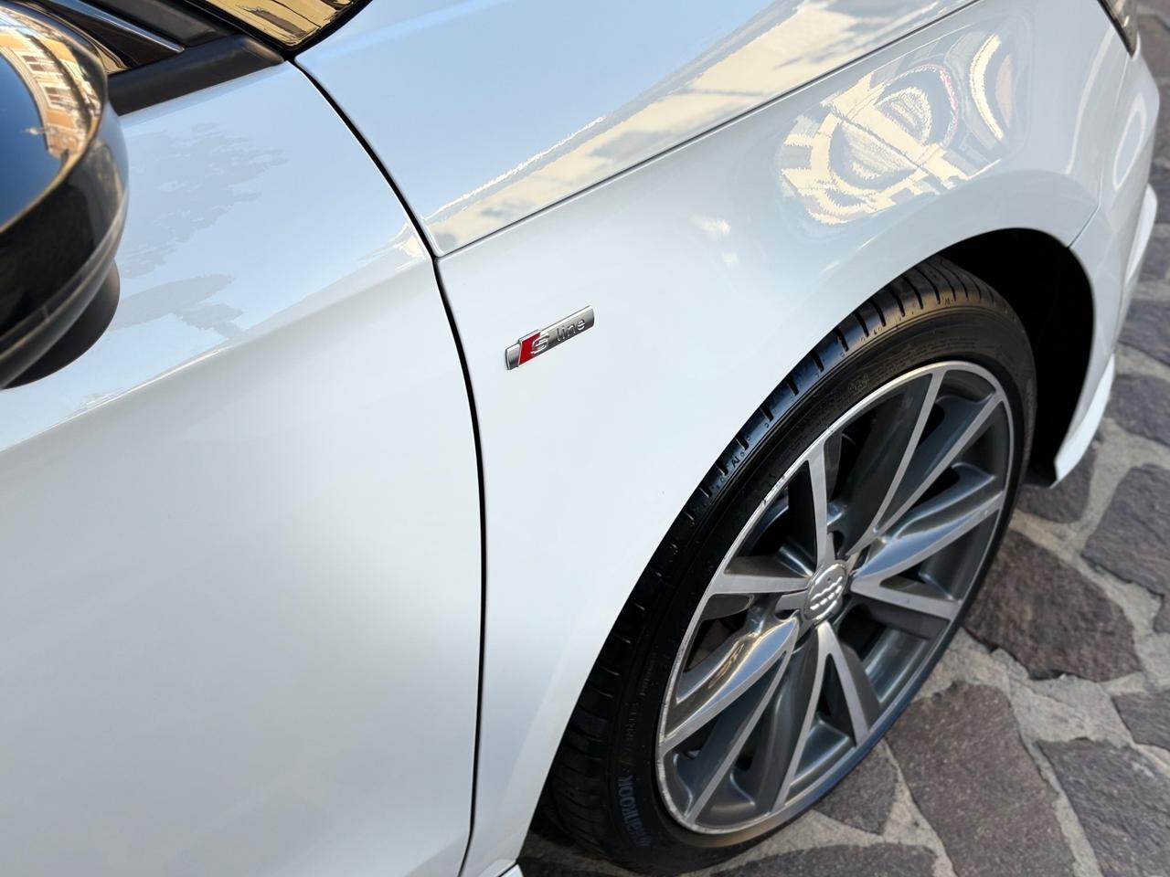 Audi A1 1.4 TDI 90 CV PERLATA S-LINE FULL/LED
