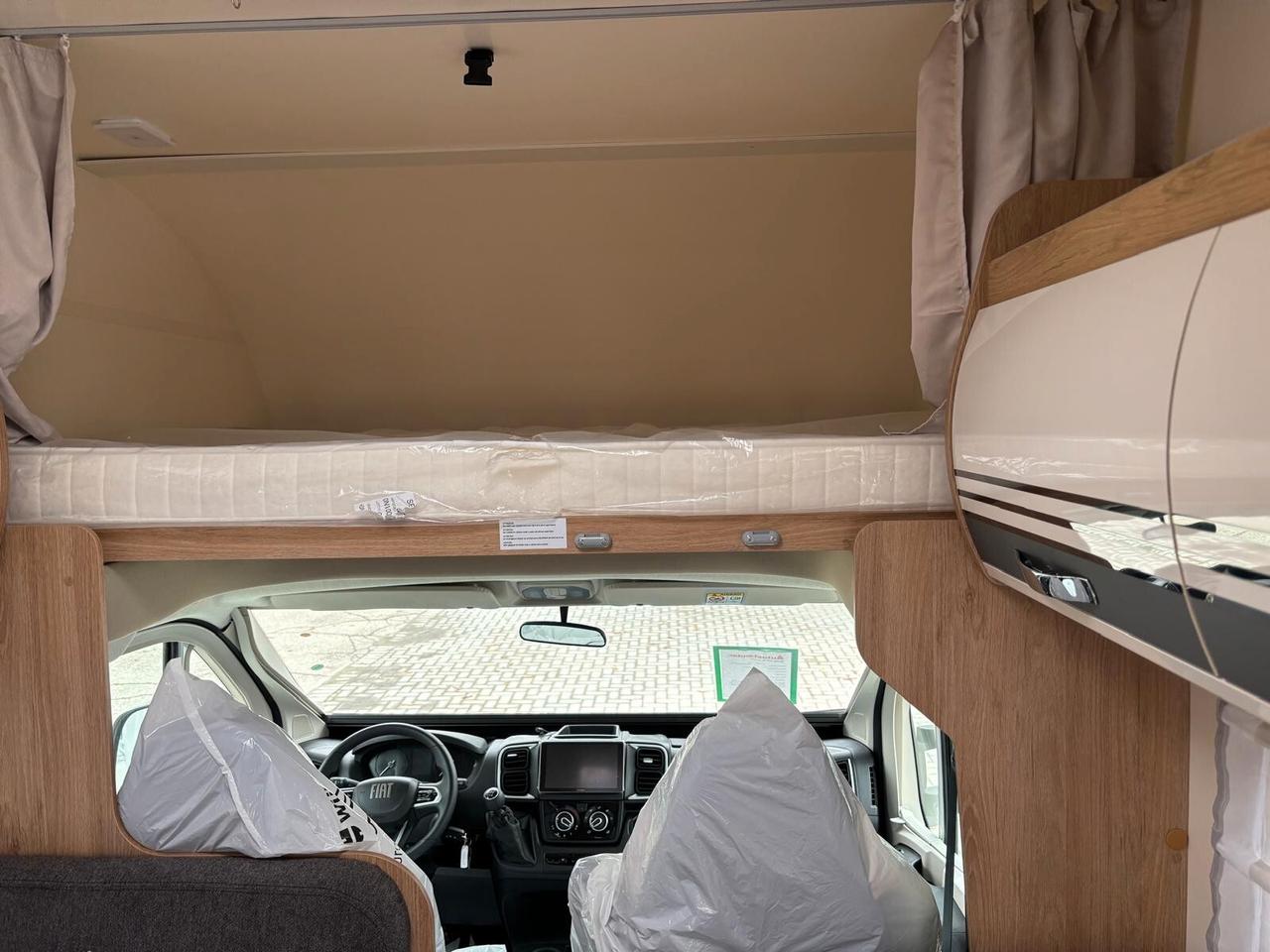 Ci International Horon 77 camper