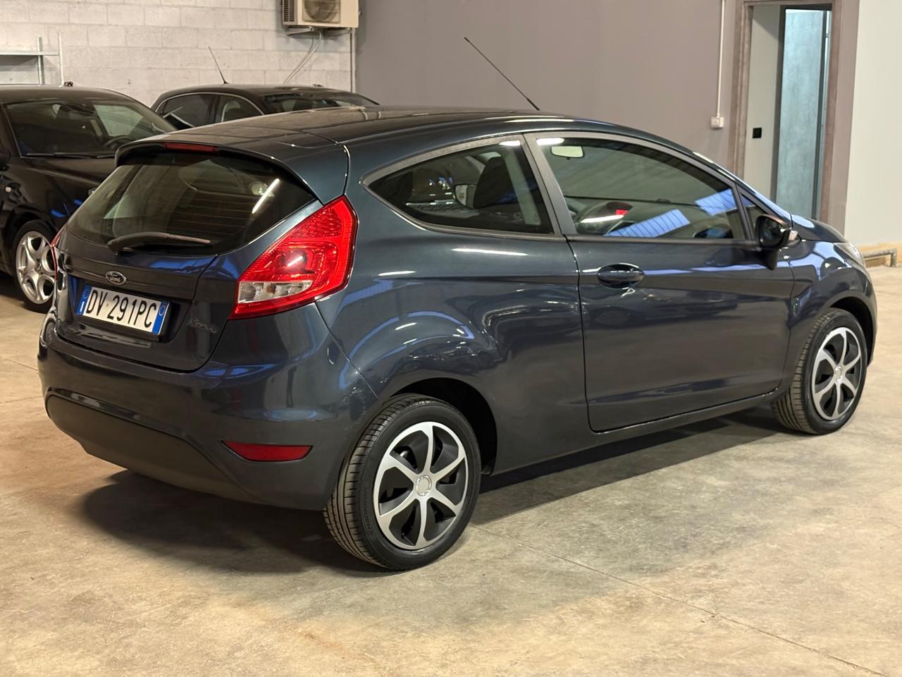 Ford Fiesta 1.2 82CV 3 porte Titanium UNICO PROPRIETARIO