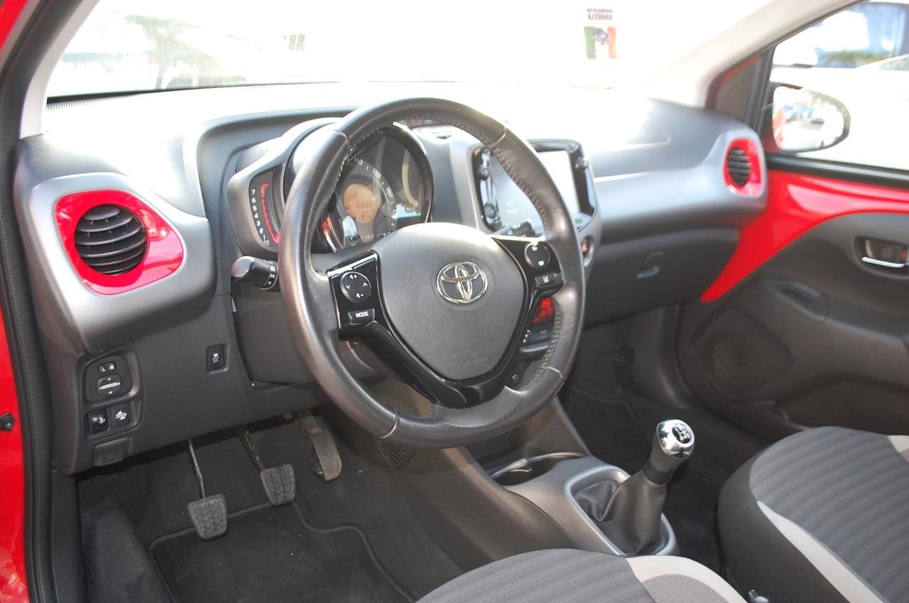 Toyota Aygo Connect 5p 1.0 x-cool 72CV Uff Italy App Lega USB Led