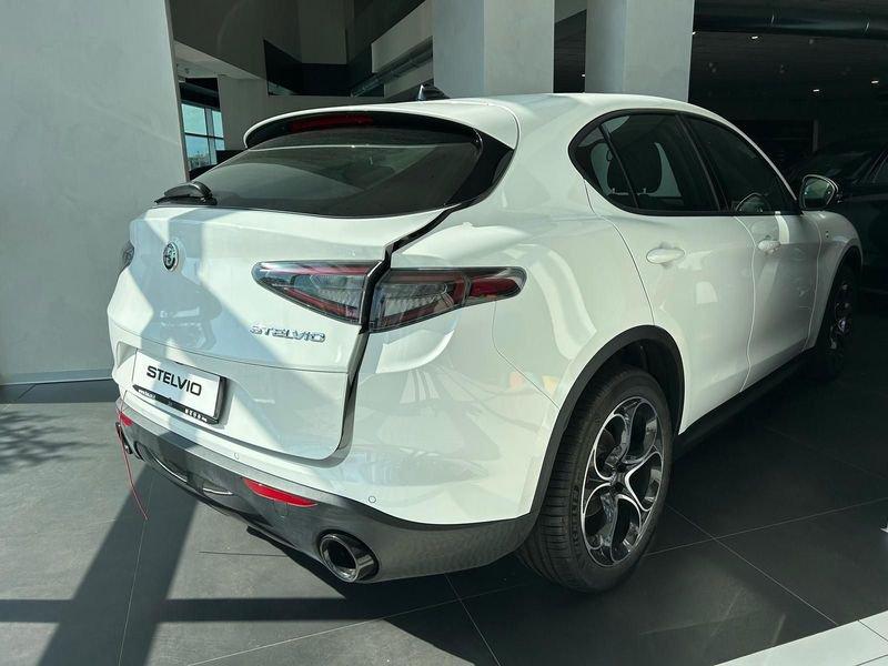 Alfa Romeo Stelvio 2.2 t Sprint rwd 160cv auto