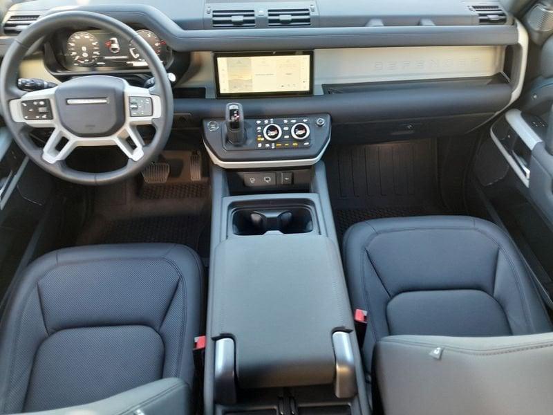 Land Rover Defender 3.0D I6 200 110 X-DYNAMIC SE AWD 7POSTI