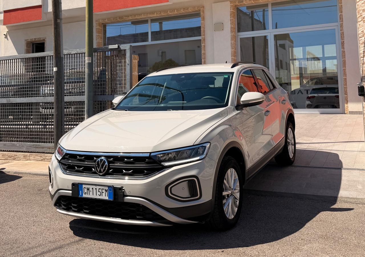 Volkswagen T-Roc 1.0 TSI Style-2023 !!SOLO 40.000Km!!