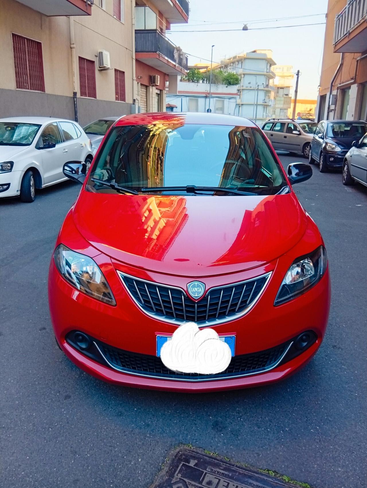Lancia Ypsilon