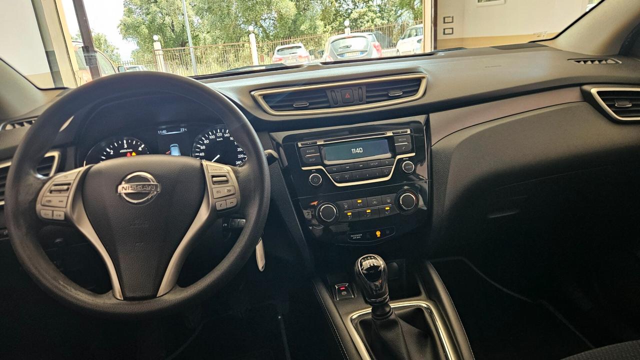 Nissan Qashqai 1.5 dCi Visia