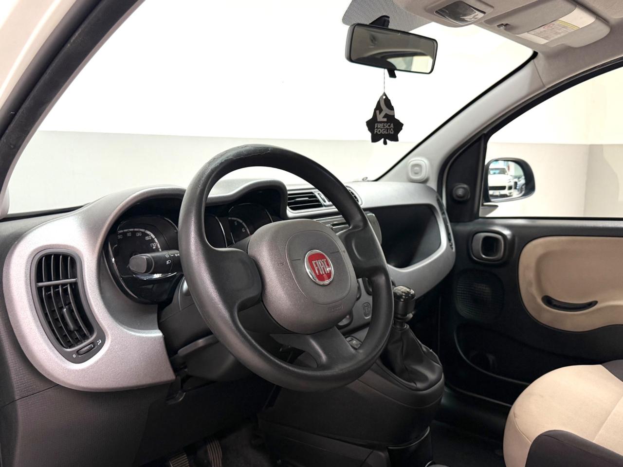 Fiat Panda 1.2 Lounge 5 POSTI NEOPATENTATI