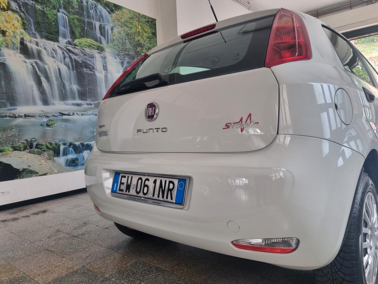 Fiat Punto 1.4 8V 5 porte Natural Power Street