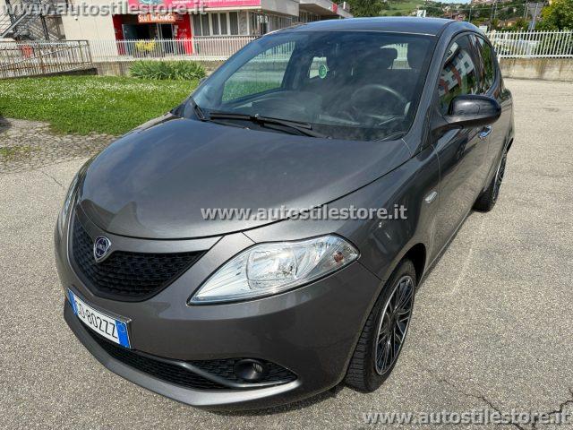 LANCIA Ypsilon 1.0 FireFly 5 porte S&S Hybrid Ecochic Gold