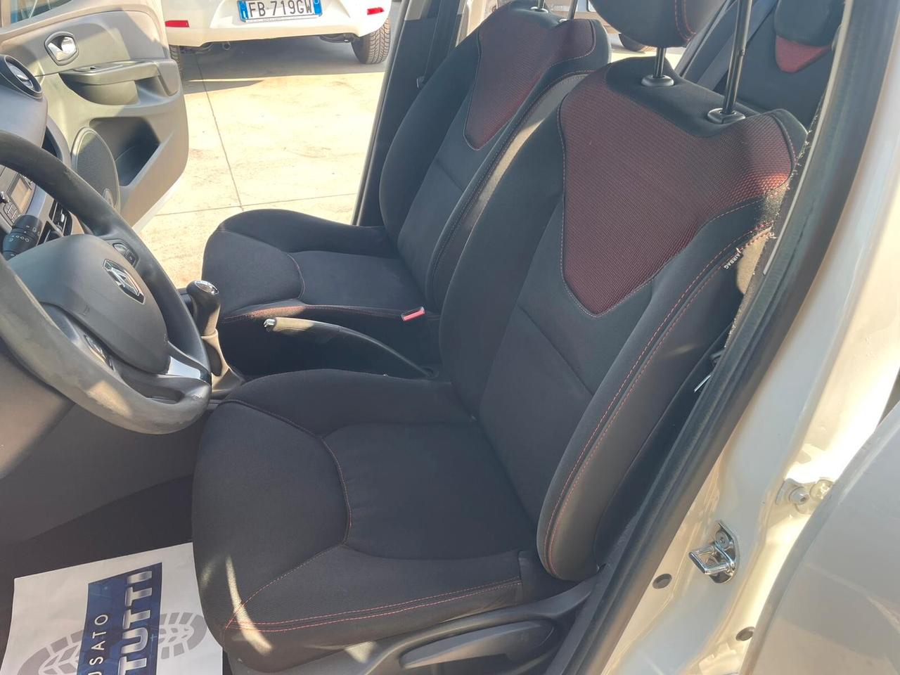 Renault Clio 1.5 dCi 8V 75CV 5 porte Live OK neopatentati