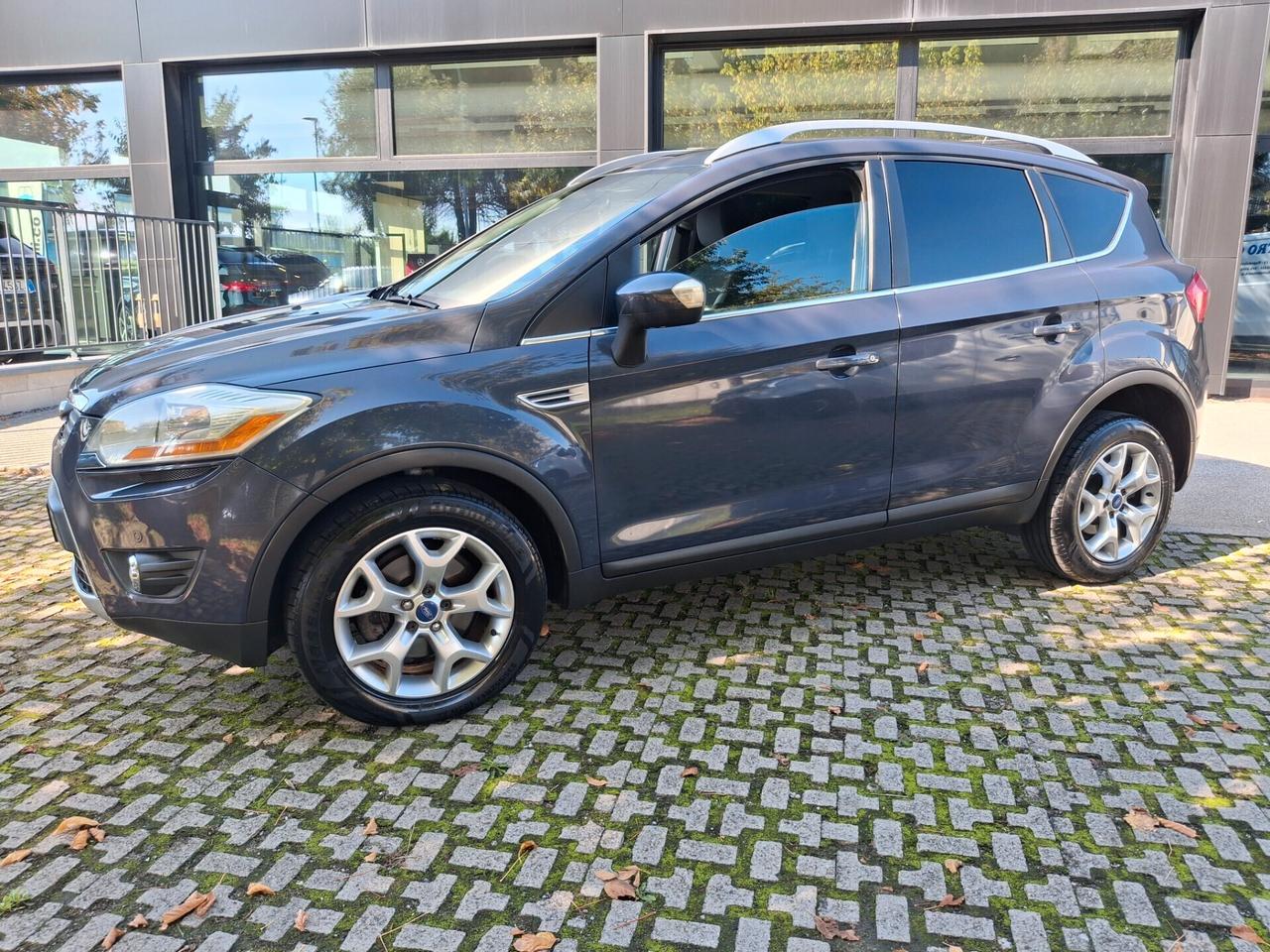 Ford Kuga 2.0 TDCi 140 CV 2WD Titanium*Garanzia 12 mesi*