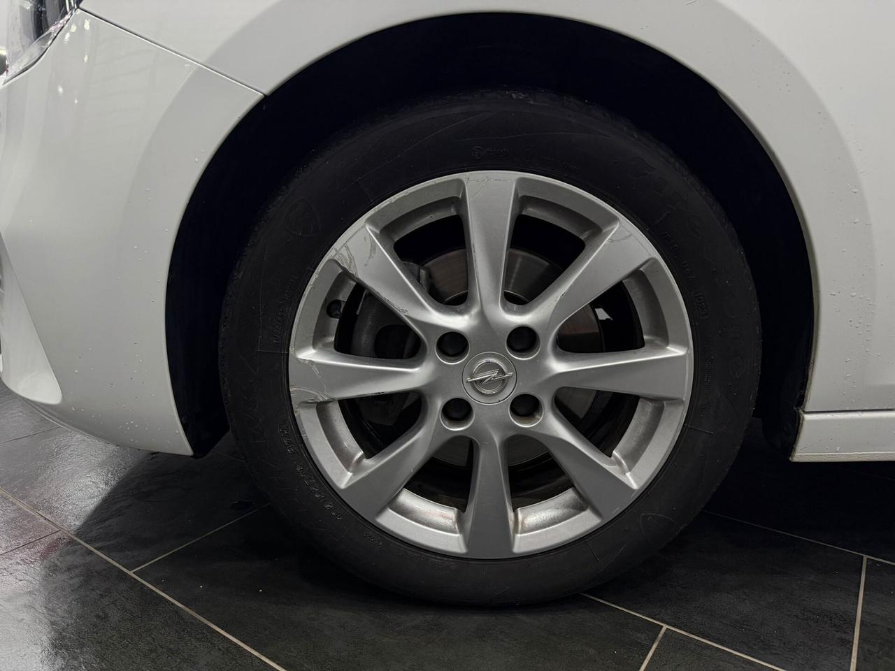 Opel Corsa 1.5 D 100 CV Edition