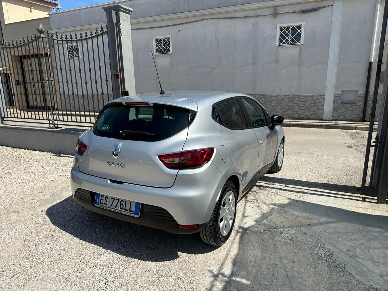 Renault Clio 1.2 75CV 5 porte Live x neopatentati
