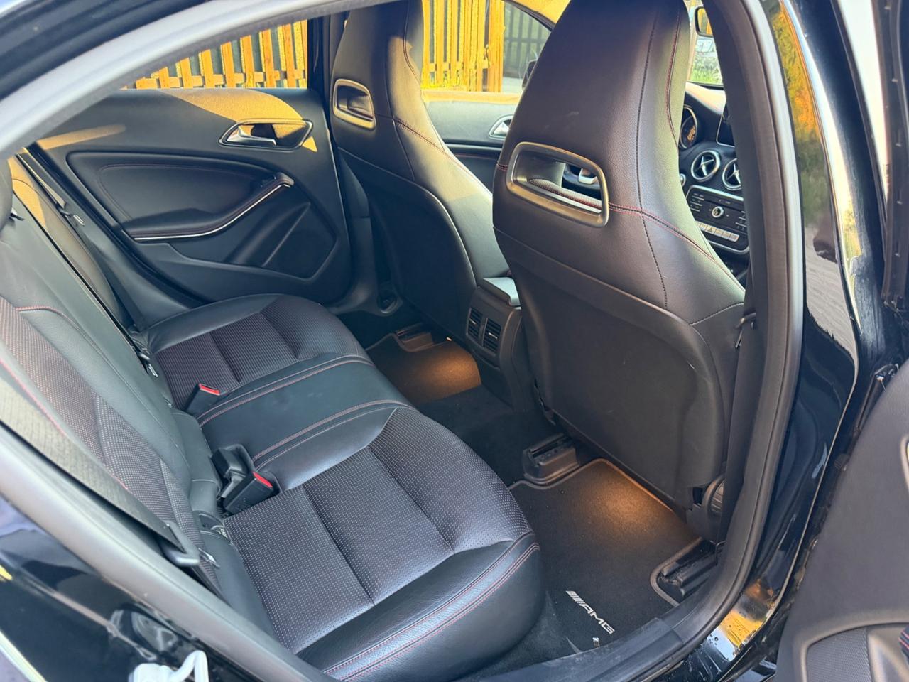 Mercedes-benz A 200 d Premium. AMG