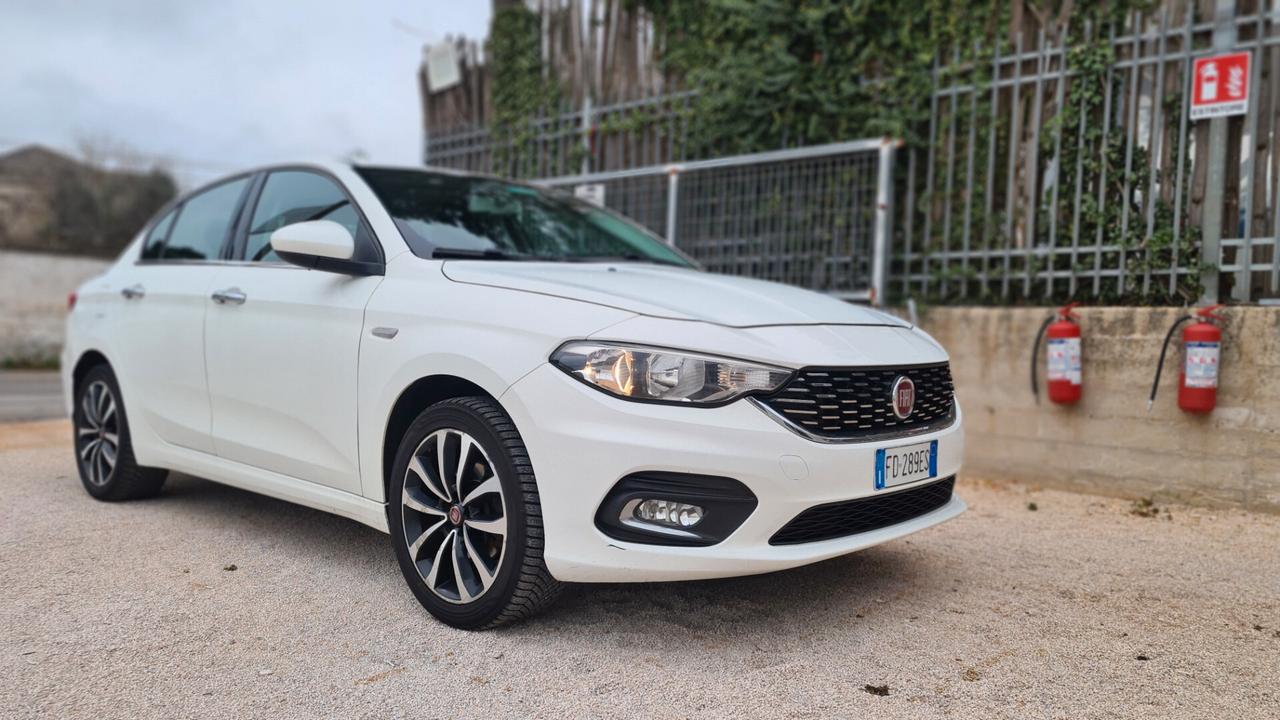 Fiat Tipo Lounge 1.6 120cv STRAPERFETTA