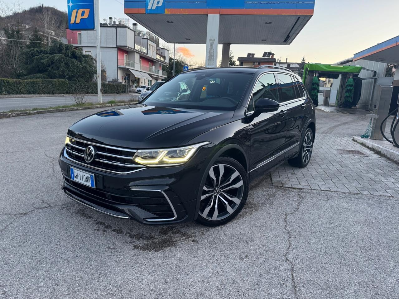 Volkswagen Tiguan 2.0 TDI 4MOTION R-Line