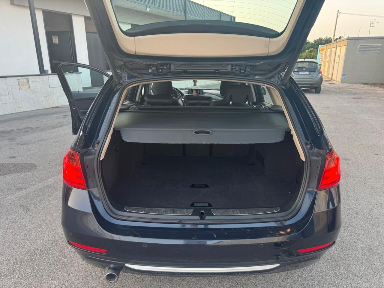 Bmw 316d Touring Luxury Automatica